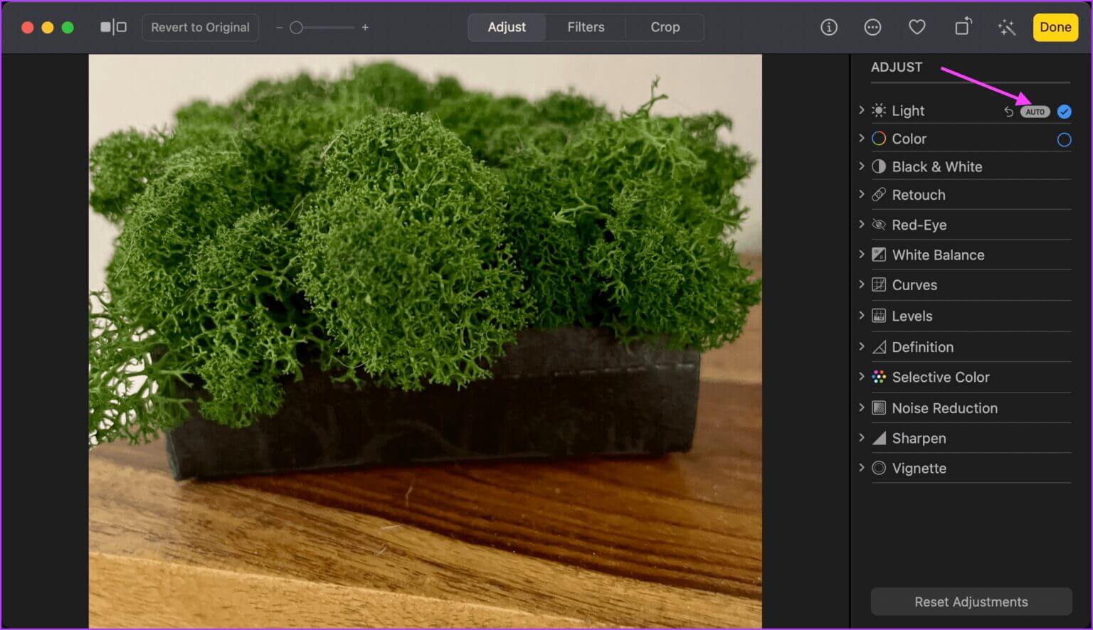 Adjust-Lighting-and-Exposure-1-1536x886-1 كيفية تحرير الصور باستخدام تطبيق الصور على جهاز Mac