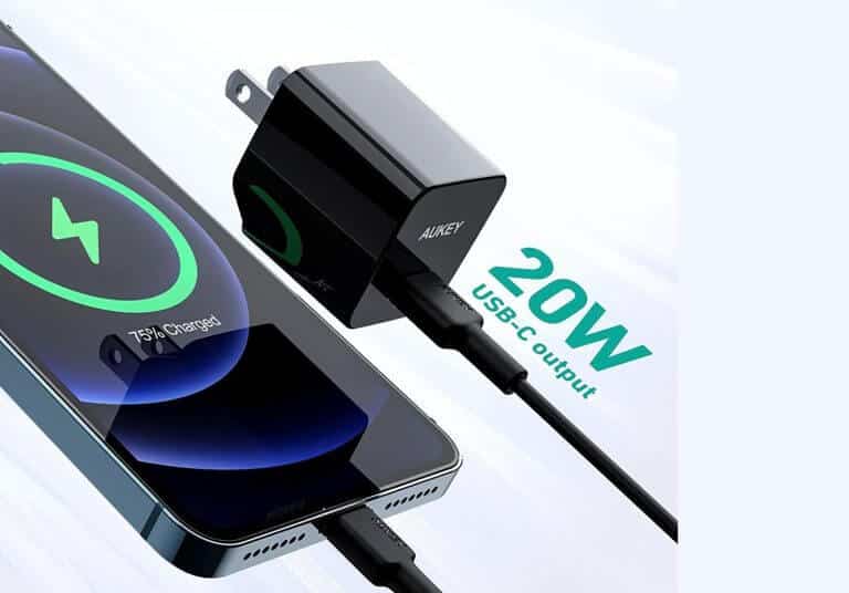 Best-Wall-Chargers-with-Power-Delivery-minima_8dadce3c69543eb791cf840281e83aa9-768x536-1 أفضل 6 طرق لإصلاح مشكلة شحن iPhone عالق عند 80 بالمائة