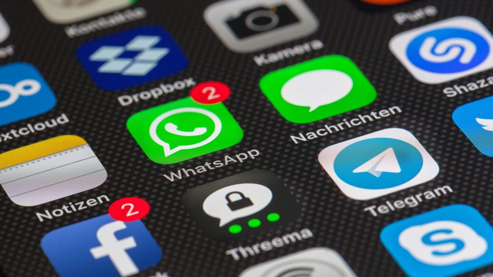 Schedule-WhatsApp-messages-on-iPhone كيفية جدولة رسائل WhatsApp على iPhone