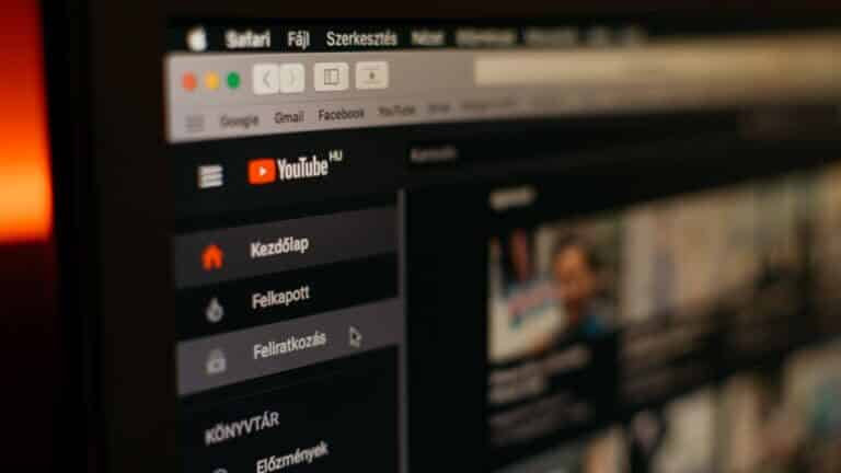 YouTube-on-Safari-768x432-1-768x432 أفضل 5 طرق لإصلاح عدم ظهور الصور المصغرة على YouTube