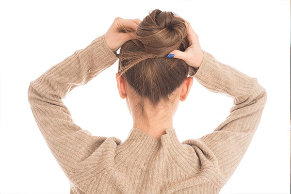 كيف تحمي شعرك في الليل: 11 نصيحة و 4 تسريحات شعر واقية قبل النوم - %categories