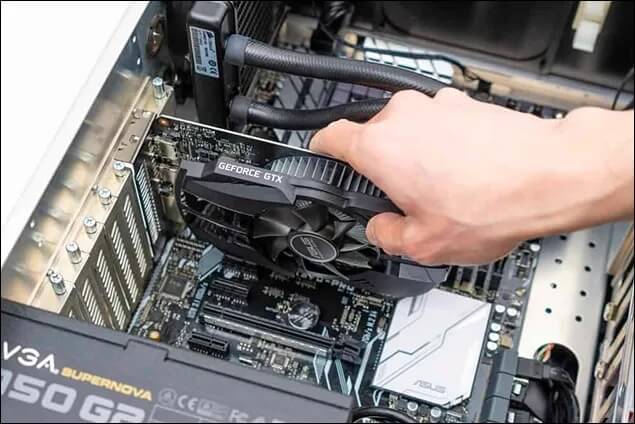 Clean-the-Graphics-Card-4-635x424 كيفية إصلاح خطأ عدم اكتشاف وحدات معالجة الرسومات GPU