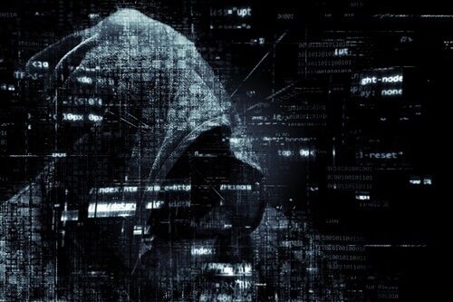 Hacker-500x333 إليك ما يجب فعله عند اختراق WhatsApp