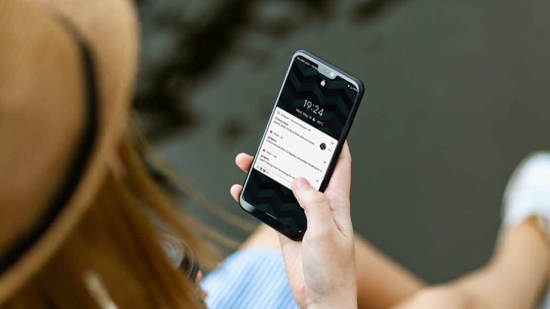 How-to-Hide-Lock-Screen-Notifications-on-Android-1-1112x626 كيفية إخفاء إشعارات شاشة القفل على Android