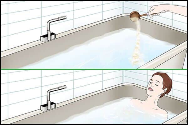 علاج لسعات قنديل البحر - skin-beauty oatmeal bath soak helps to manage jellyfish stings 600x400 - علاج لسعات قنديل البحر