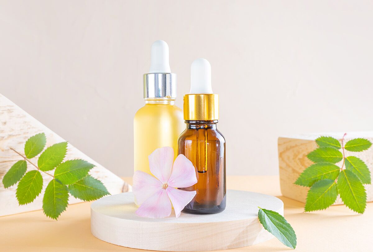 هل يمكن استخدام الريتينول والنياسيناميد معًا؟ - skin-beauty can retinol and niacinamide be used together feat 1200x811 - هل يمكن استخدام الريتينول والنياسيناميد معًا؟