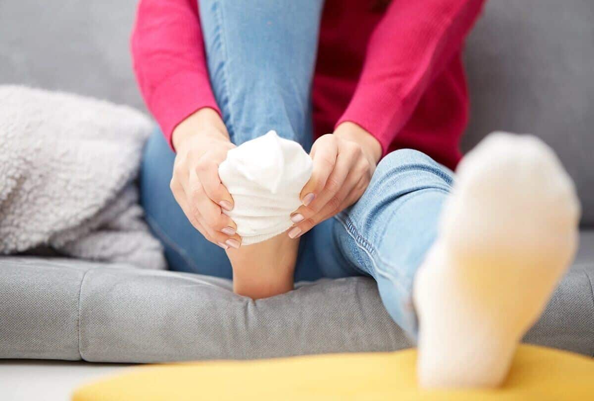 5 علاجات منزلية لبرودة القدم وكيفية استخدامها - %categories