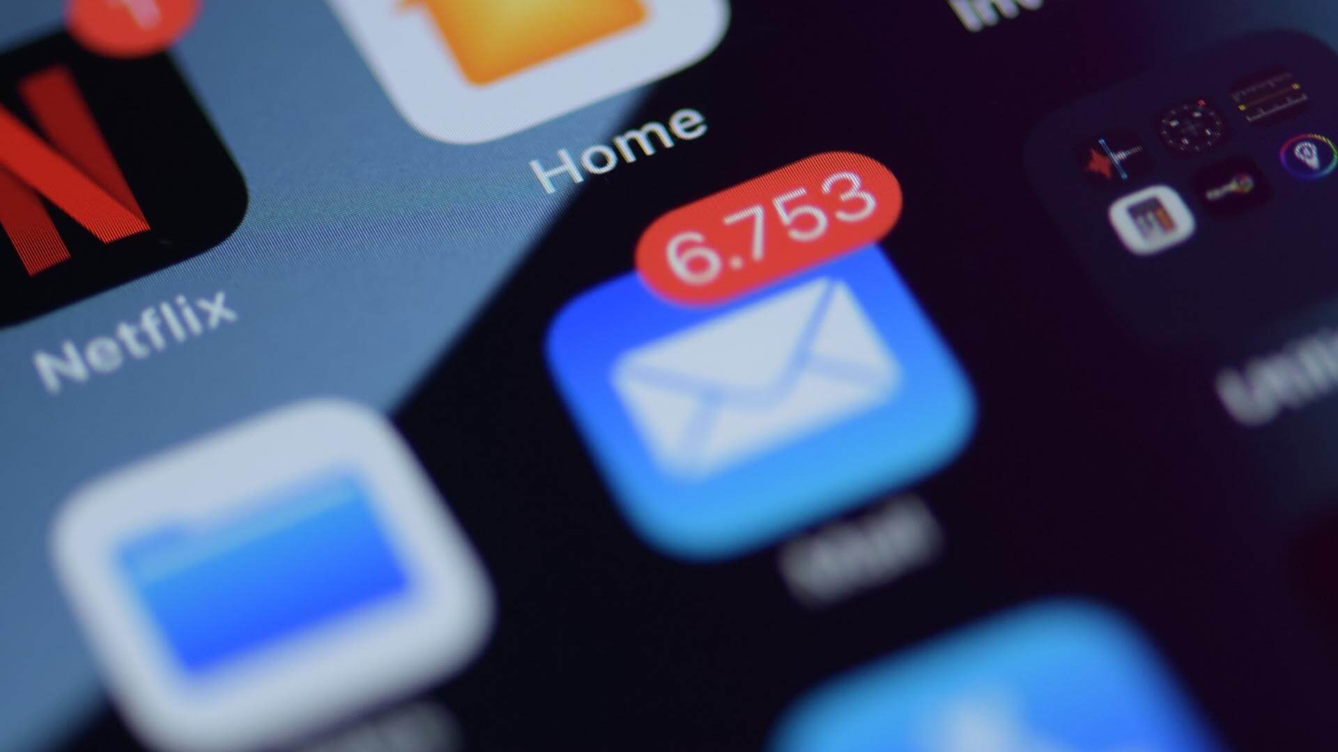 أفضل 6 حلول لعدم عمل إشعارات تطبيق البريد Mail على iPhone - %categories