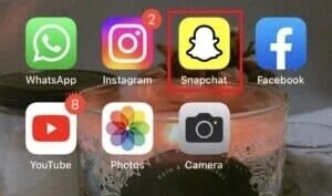 tap-on-the-snapchat-app-300x177-1-300x177 كيفية مسح نقاط Snapchat الخاصة بك