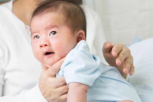 7 علاجات منزلية لعلاج ارتجاع المريء عند الرضع - %categories