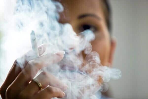 ベッドの頭を上げる