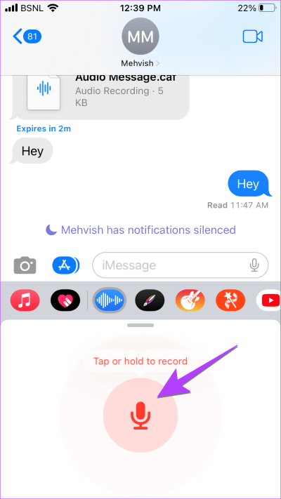 Tap-on-microphone-to-record-iOS-16-voice-message كيفية إرسال رسالة صوتية على iPhone (تحديث iOS 16)