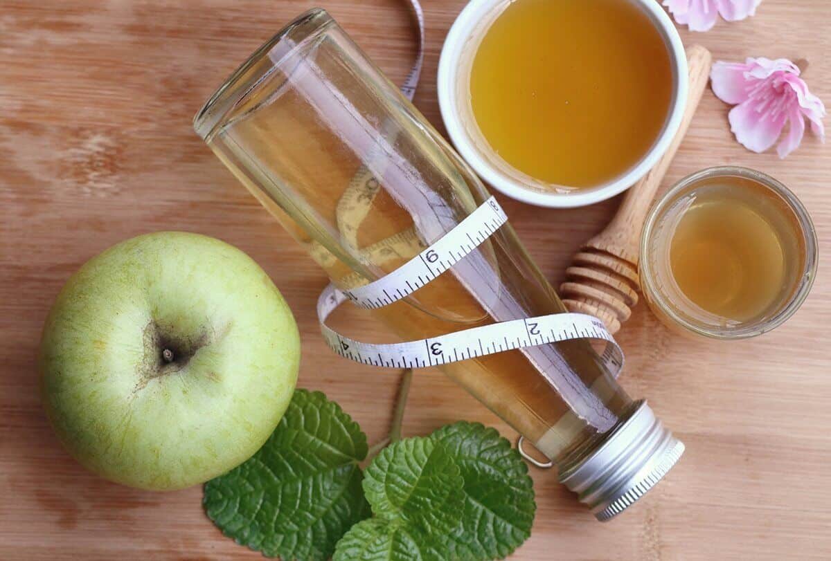 4 طرق يمكن أن يساعدك بها خل التفاح على التخلص من دهون البطن - %categories
