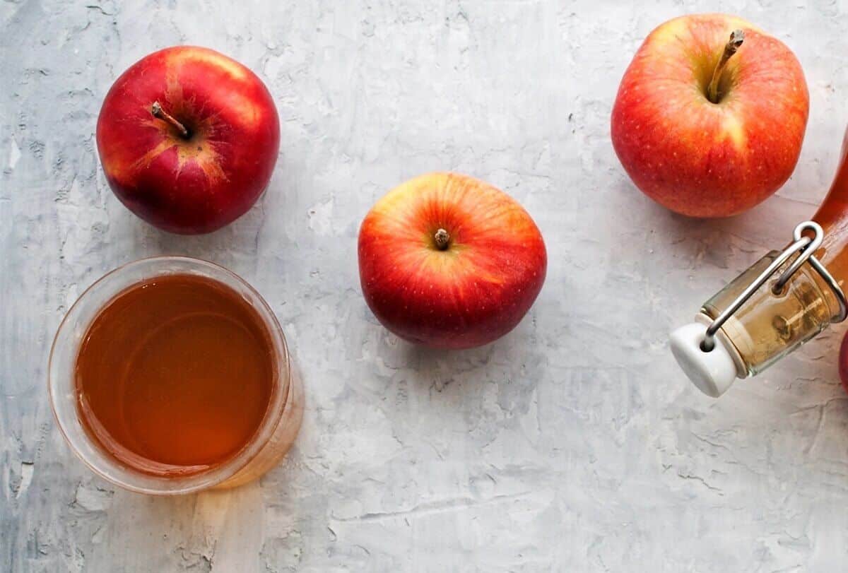 كيفية استخدام خل التفاح للحموضة المعوية ولماذا - %categories
