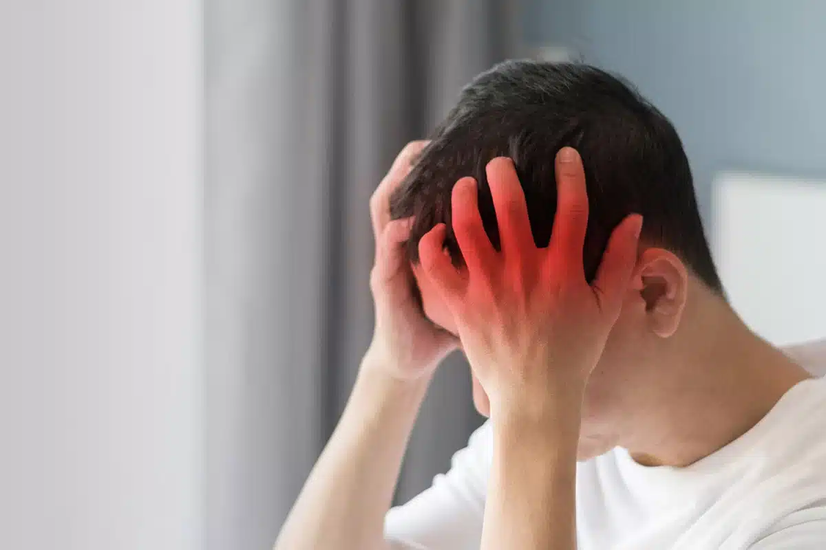 7 نقاط ضغط لتخفيف الصداع النصفي - nervous-system migraine - 7 نقاط ضغط لتخفيف الصداع النصفي