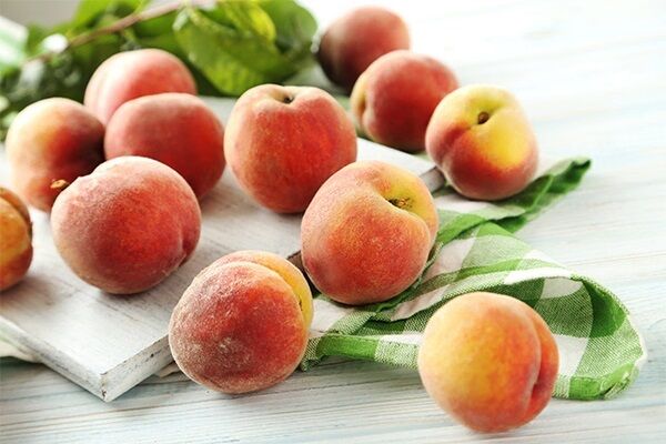 precautions while using peaches 600x400 - 10 أسباب لتناول الخوخ كل يوم