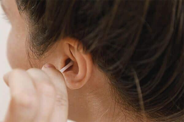 9 مشاكل صحية يمكن أن تشير إليها أذنيك - %categories