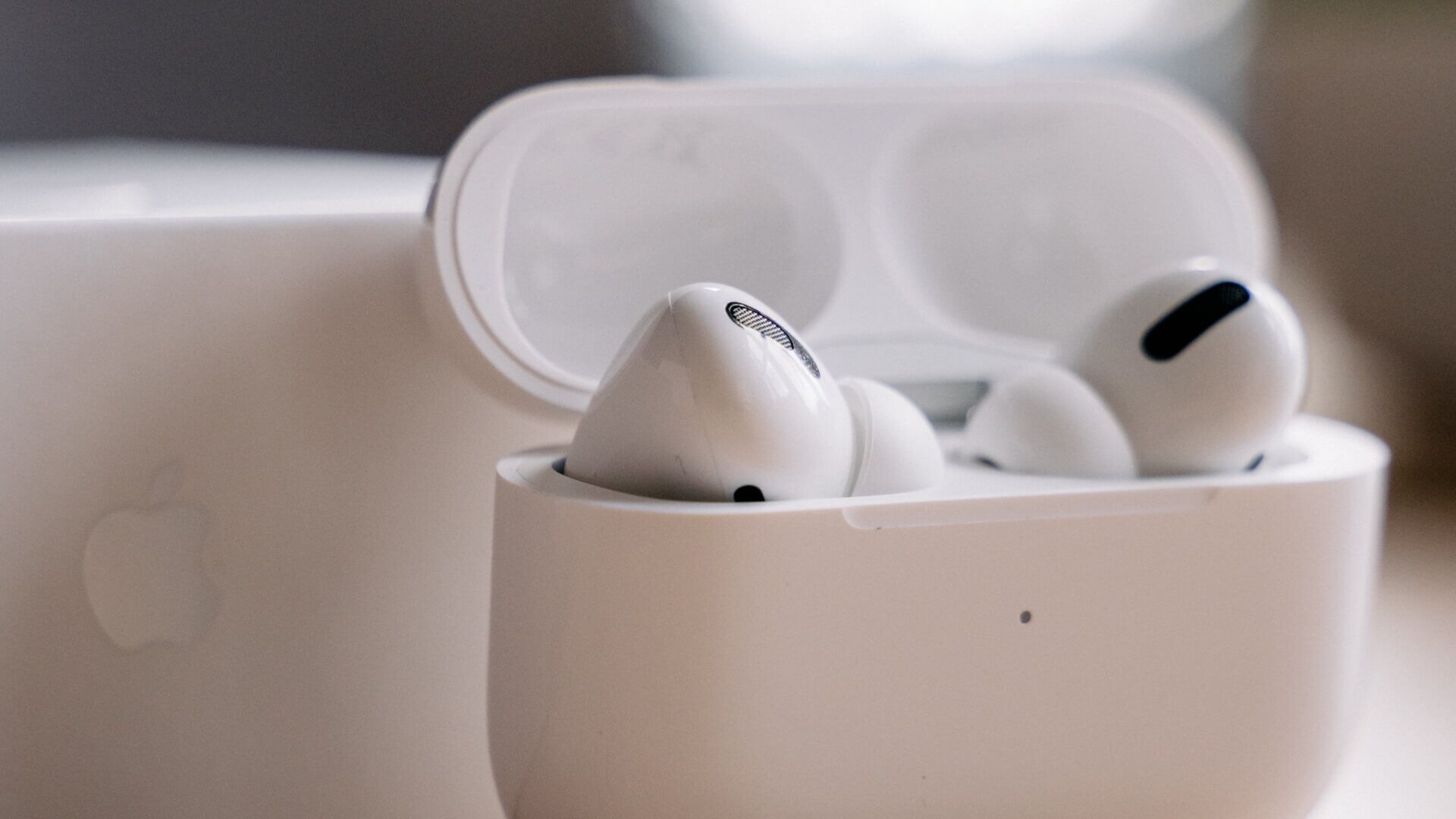 كيفية منع Siri من قراءة الرسائل على AirPods - %categories