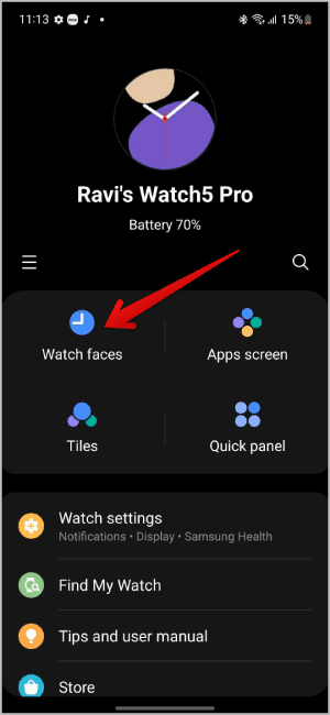 Opening-watch-faces-option-on-Galaxy-Wearable-app كيفية تخصيص وجه الساعة على Samsung Galaxy Watch