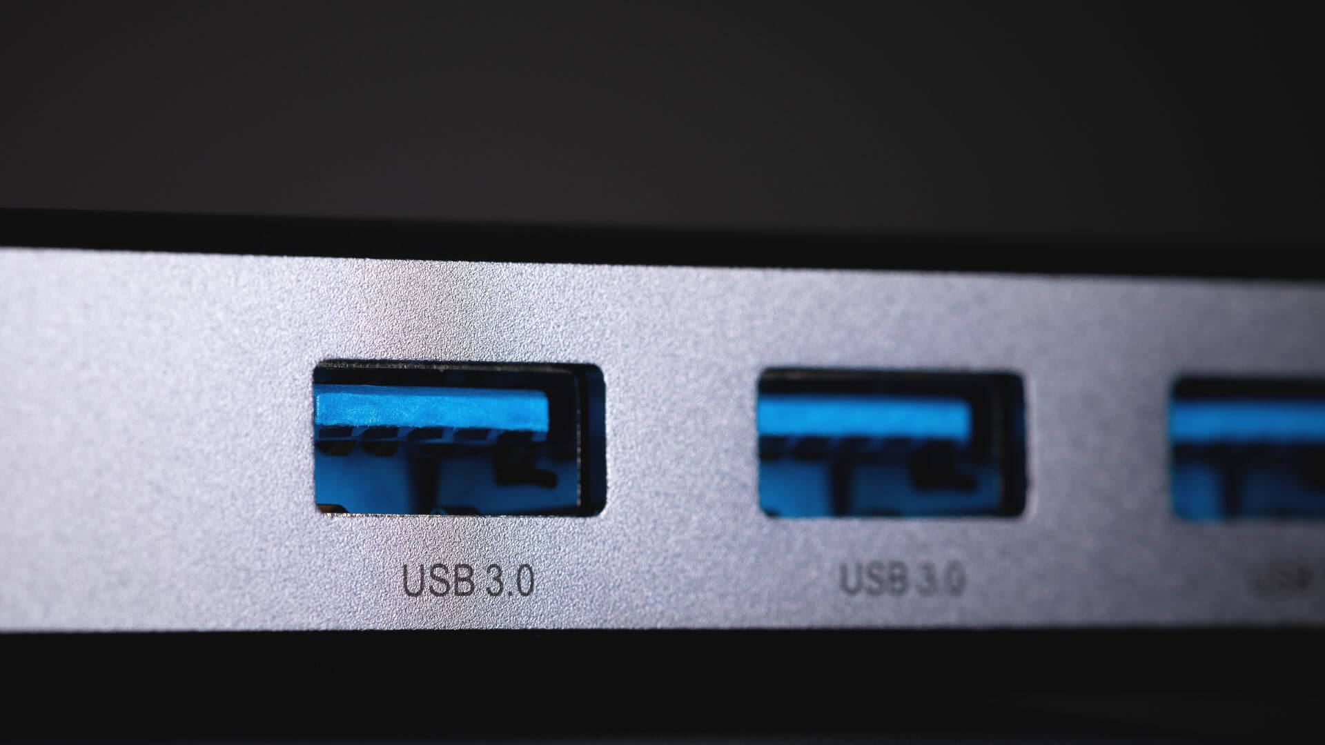 USB-3.0-Port-1920x1080 أفضل 7 طرق لإصلاح بطئ نقل ملفات USB في Windows 11