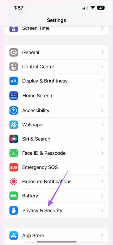 privacy-and-security-settings-iPhone-474x1024-1-474x1024 كيفية إدارة التطبيقات التي تصل إلى الشبكة المحلية على iPhone