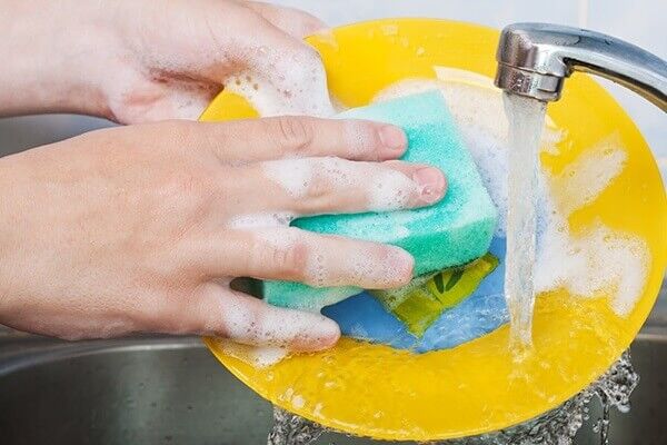 5 أخطاء يجب تجنبها عند غسل أطباقك - %categories