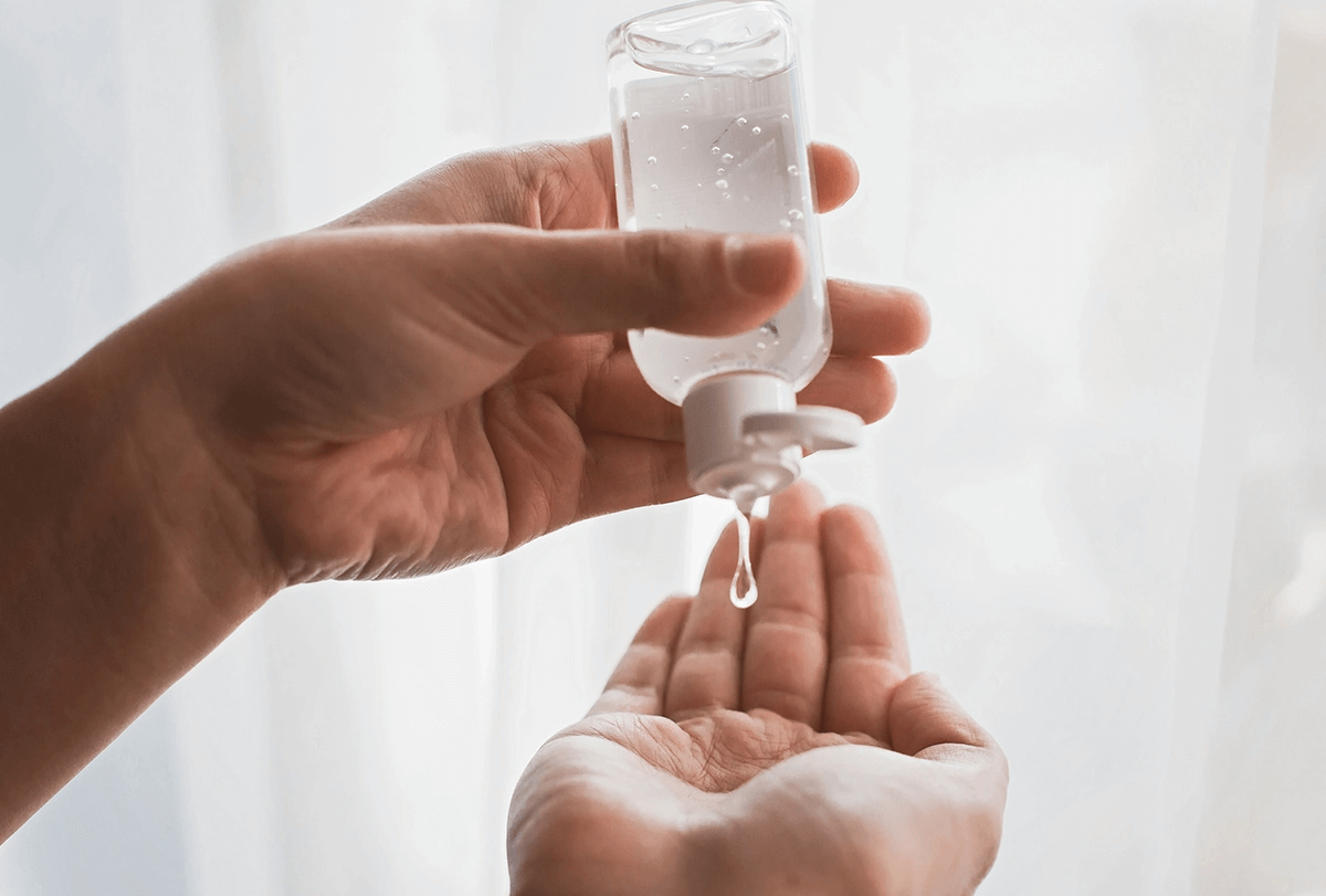 Désinfectants pour les mains : le danger d'une utilisation excessive et comment les utiliser correctement - skin-beauty raison d'éviter l'utilisation de désinfectants pour les mains