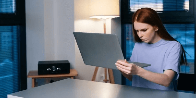 Featured-Image-Windows11-User-Profile-Failed-During-Logon-800x400.jpg كيفية إصلاح خطأ "فشل خدمة ملف تعريف المستخدم في تسجيل الدخول" على Windows