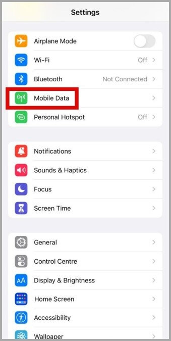 Mobile-Data-on-iPhone أفضل 9 طرق لإصلاح عدم ظهور 5G على iPhone