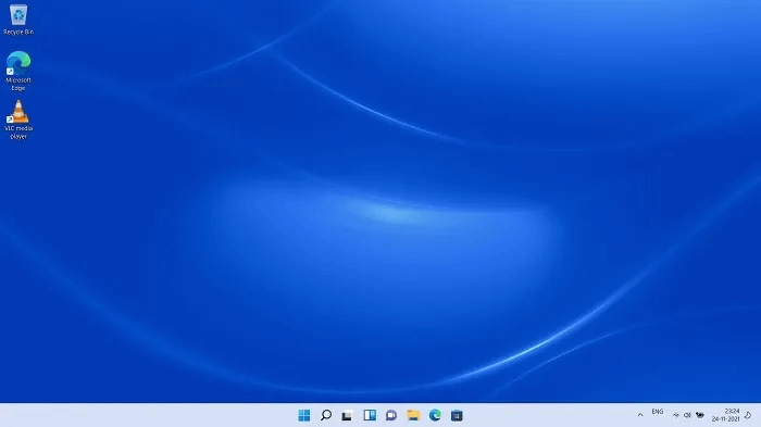 Windows11-User-Profile-Bare-Desktop.jpg كيفية إصلاح خطأ "فشل خدمة ملف تعريف المستخدم في تسجيل الدخول" على Windows