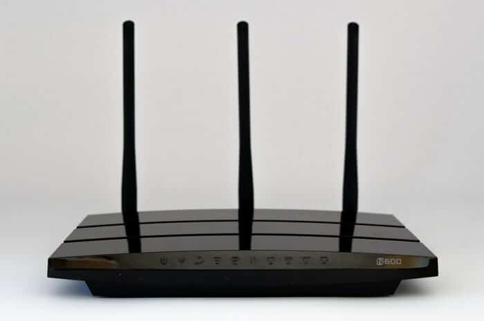 dd-wrt-vs-tomato-vs-openwrt-best-custom-router-firmware-other-options DD-WRT مقابل Tomato مقابل OpenWRT: أي برنامج ثابت "Firmware" هو الأفضل لجهاز التوجيه ؟