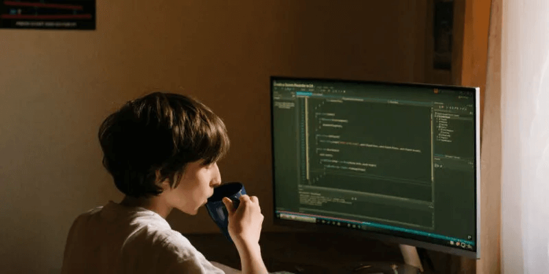 Coding-Games-Featured-800x400.jpg 7 ألعاب برمجة لمساعدتك على بناء شرائح البرمجة الخاصة بك
