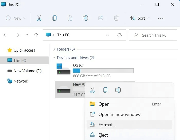 Format-USB-Windows-Right-Click-Format-USB-Windows11.jpg كيفية تهيئة محرك أقراص USB في Windows