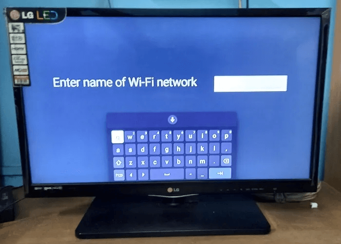 TV-WiFi-Not-Connecting-Enter-Name-of-WiFi-Network.jpg التلفزيون غير متصل بشبكة Wi-Fi؟ إليك كيفية إصلاح المشكلة
