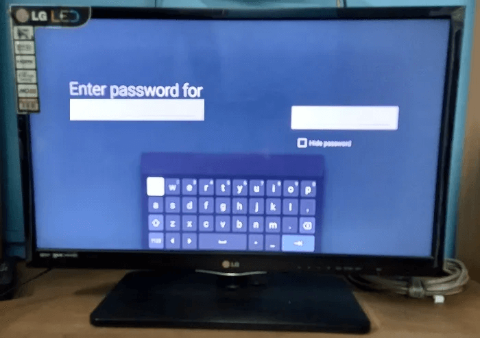 TV-WiFi-Not-Connecting-Reenter-Wi-Fi-Password.jpg التلفزيون غير متصل بشبكة Wi-Fi؟ إليك كيفية إصلاح المشكلة