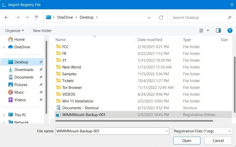 Registry-Backup-Restore-Import-Registry-Key-from-Saved-Location-800x499.jpg كيفية عمل نسخة احتياطية من سجل Windows واستعادته