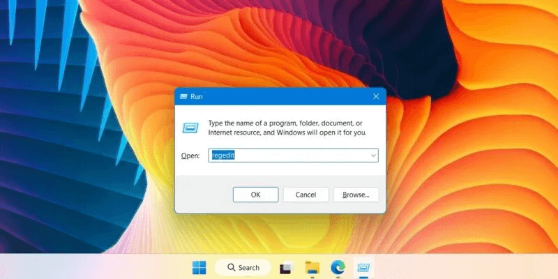 Registry-Backup-Restore-Open-Regedit-Run-Menu-800x400.jpg كيفية عمل نسخة احتياطية من سجل Windows واستعادته