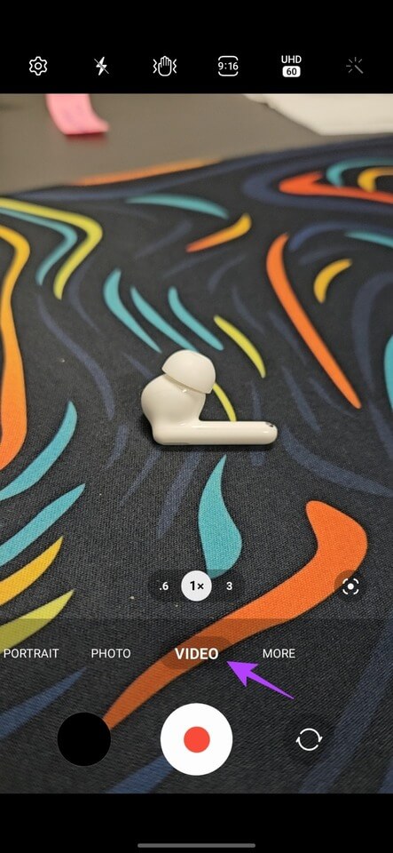 Samsung-Galaxy-S23-Camera-Tips-and-Tricks-Auto-Framing-for-Videos-Step-1 أفضل 10 نصائح وحيل لكاميرا Samsung Galaxy S23 و Galaxy S23 +