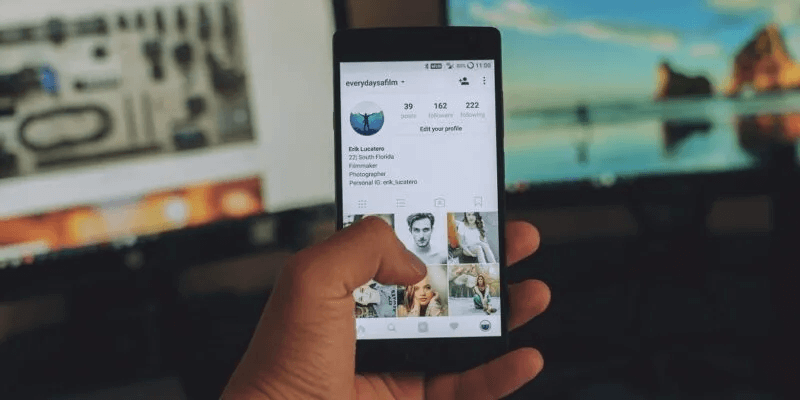 كيفية معرفة من قام بإلغاء متابعتك على Instagram - %categories