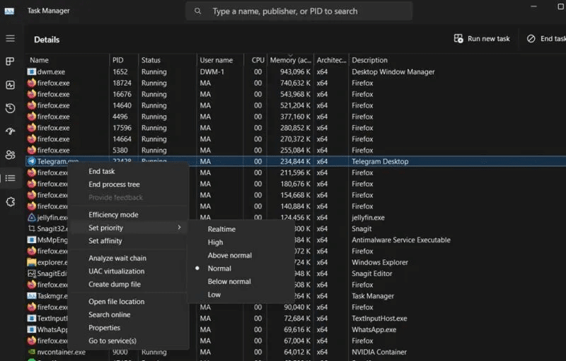 Setting-Priroty-for-Processes-Task-Manager-800x511.jpg ما هو وضع الكفاءة في Windows 11 وكيفية تمكينه