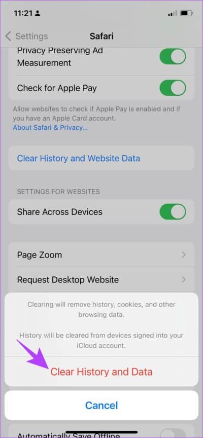 Click-on-Clear-History-and-Data-e1680441951784 7 طرق لإصلاح اقتراحات Safari باللون الرمادي على iPhone