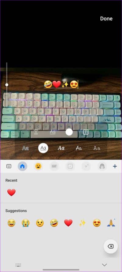How-to-add-emojis-to-pictures-on-Samsung-phones-2 أفضل 4 طرق لوضع Emojis في صورة على Android