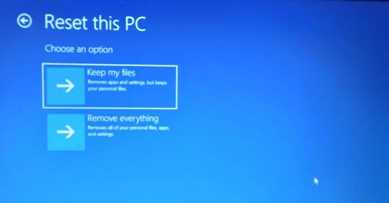 Windows-Update-Stuck-Reset-PC-Keep-Files-Safe-Mode-800x418.jpg 7 طرق لإصلاح توقف Windows Update