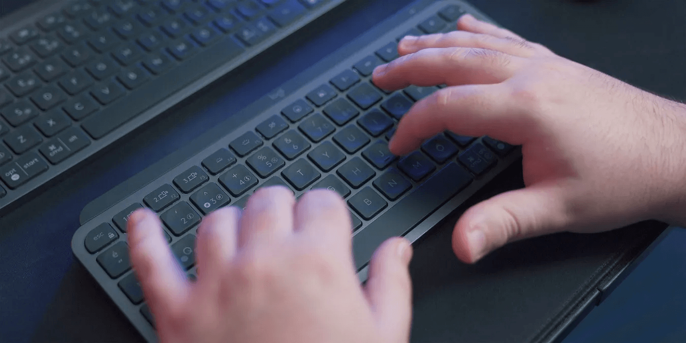 add-new-keyboard-language-featured.jpg كيفية إضافة لوحة مفاتيح لغة جديدة في Windows