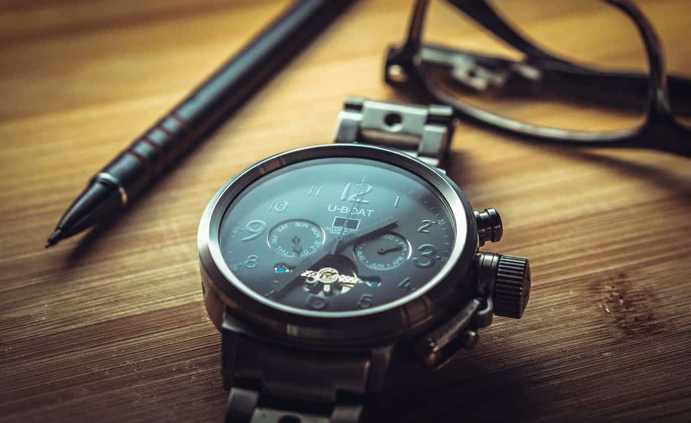 clock-1461689_1920_4d470f76dc99e18ad75087b1b8410ea9 هل يقوم TikTok بإعلامك عند التقاط لقطات الشاشة