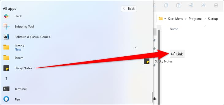 2-drag-sticky-notes-to-startup-folder كيفية فتح Sticky Notes عند بدء التشغيل في Windows 11