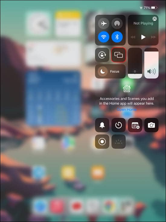 Streaming-Netflix-Using-AirPlay-From-Your-iPhone-or-iPad-1 كيفية تنزيل Netflix على جهاز Mac