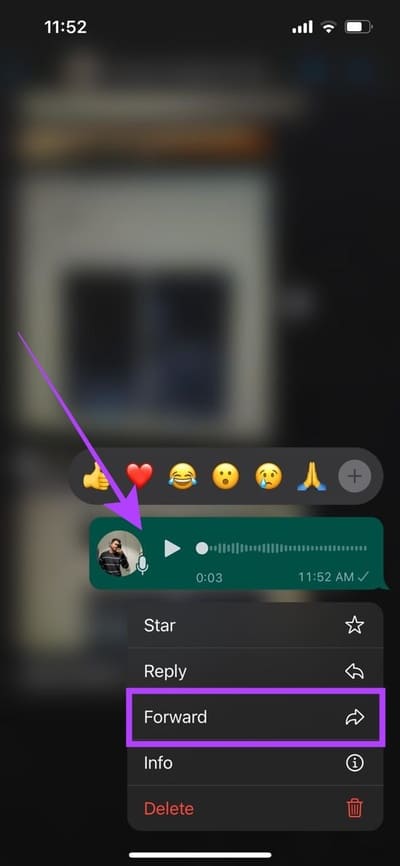 choose-the-message-and-hit-forward كيفية حفظ الرسائل الصوتية WhatsApp على iPhone و Android والويب