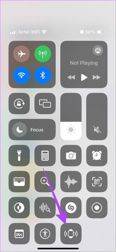 iPhone-Control-Center-Ping-Watch-711x1536-1 كيفية اختبار اتصال لسماع رنين Apple Watch من iPhone والعكس بالعكس