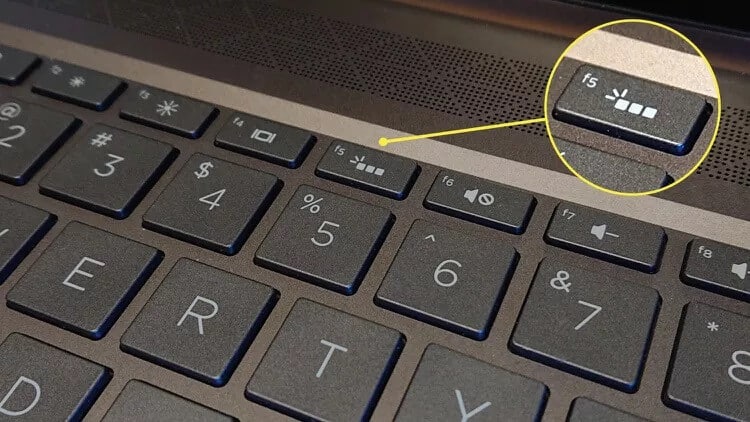 كيفية تشغيل ضوء لوحة المفاتيح على كمبيوتر محمول من HP - %categories